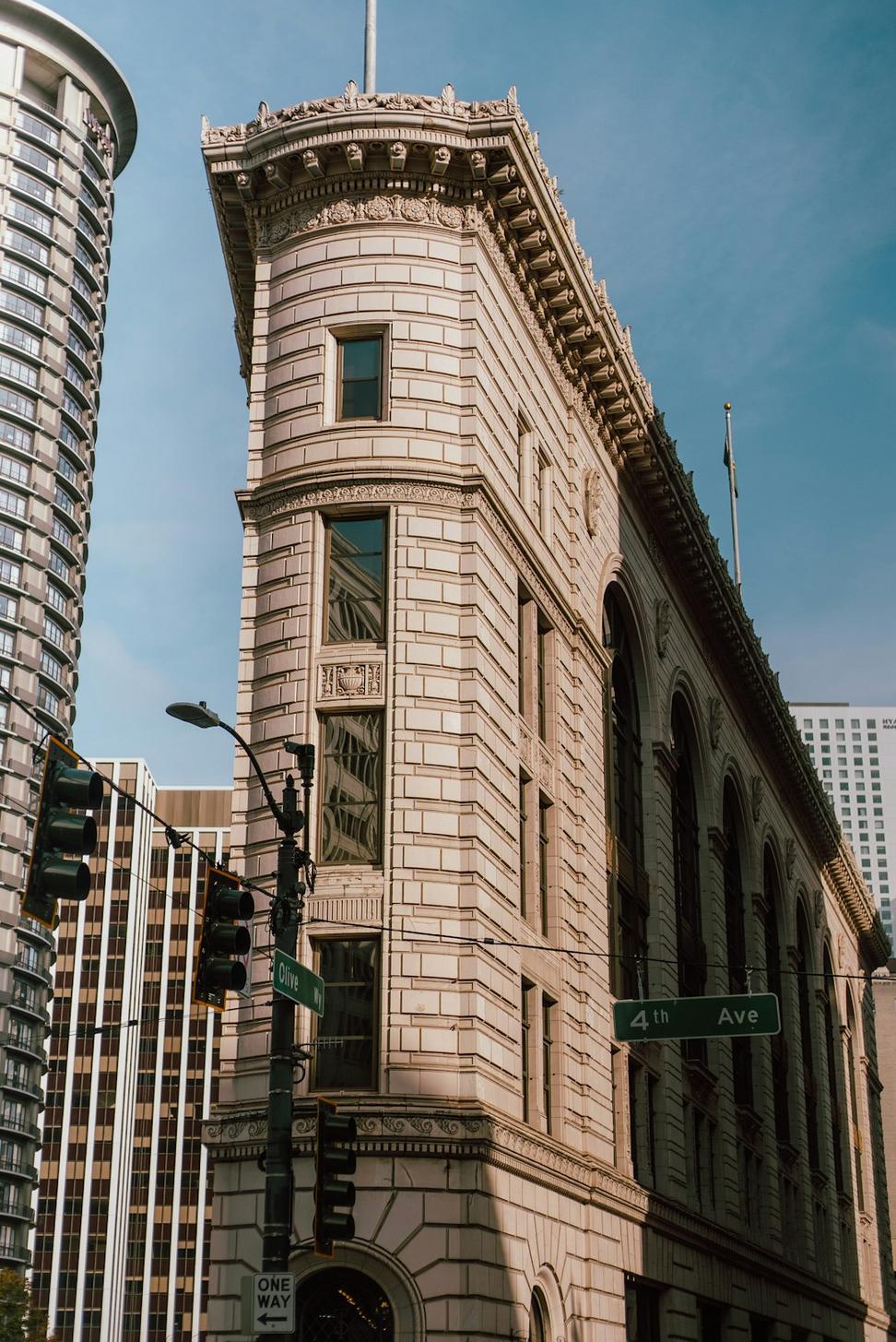 Old Bank Boutique Hotel